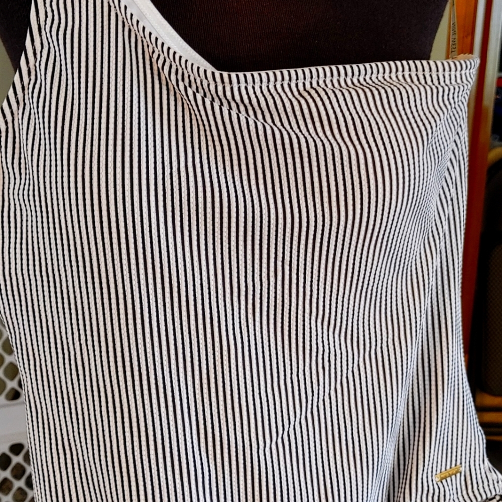 Bathing Suit, Off the Shoulder 1 piece, Nine West, black & white size XL.